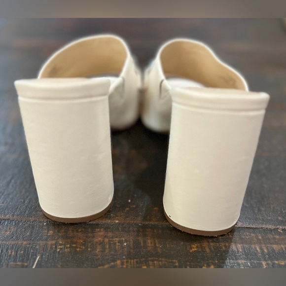 Vince Camuto Gessien Slide Sandal - Picture 3 of 6